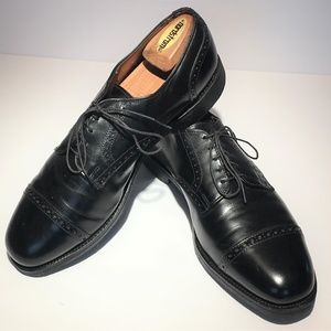 Allen Edmonds mens shoe, size 11B